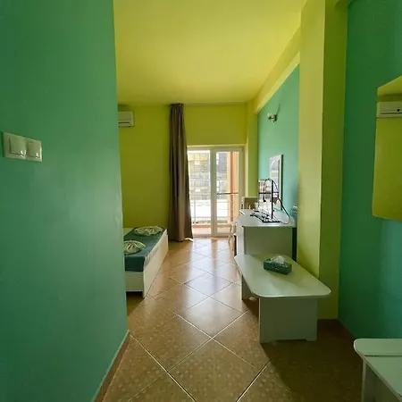 Senator 1 Гостевой дом Эфорие Норд